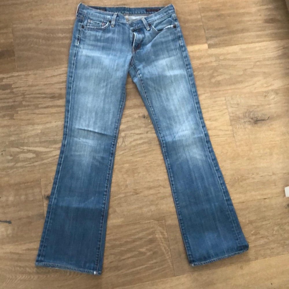 Light wash jeans